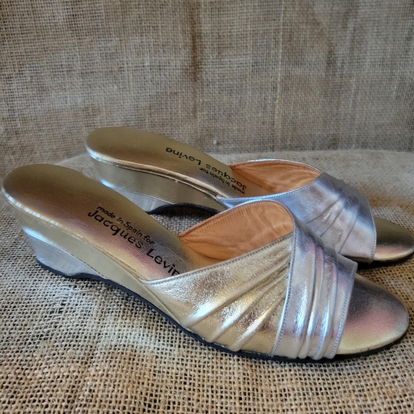 Jacques Levine Gold Silver Wedge Heel Slipper - 7 - Picture 2 of 8